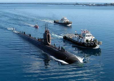 Tàu ngầm hạt nhân San Francisco ở cảng Apula-Guam